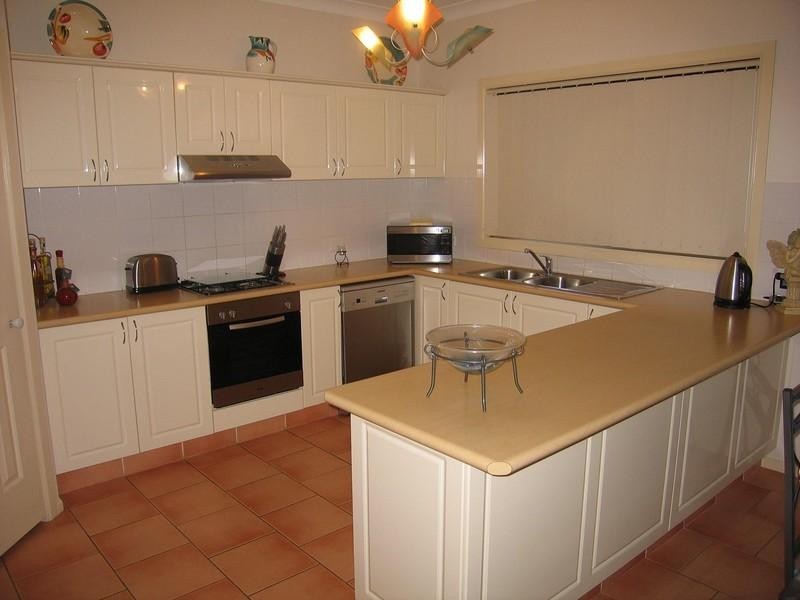 West Hoxton NSW 2171