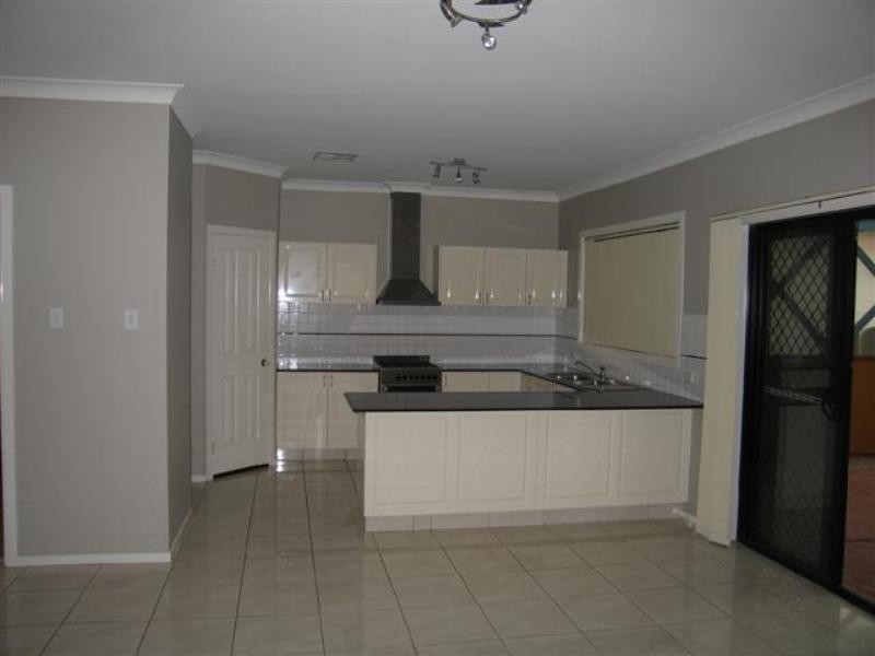 West Hoxton NSW 2171