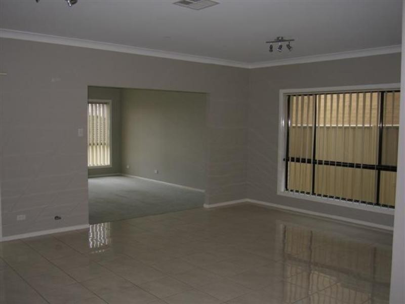 West Hoxton NSW 2171