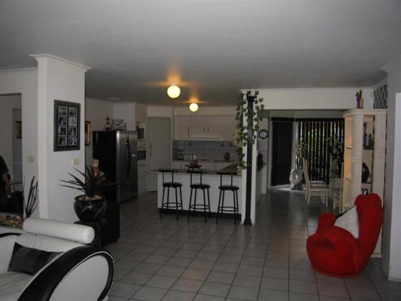Hoxton Park NSW 2171