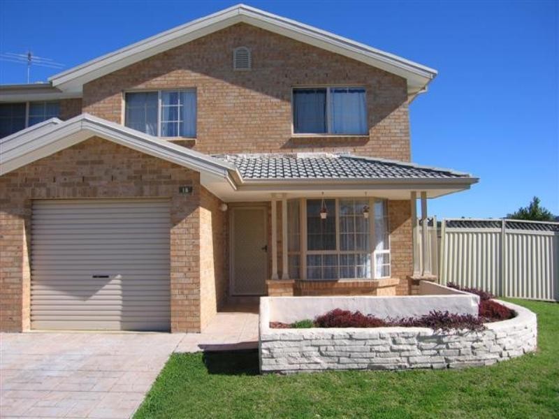 West Hoxton NSW 2171