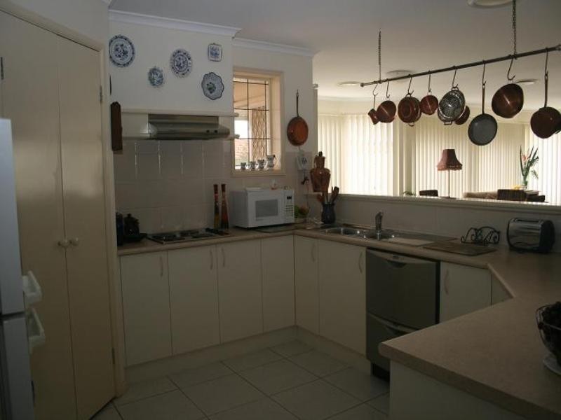 West Hoxton NSW 2171