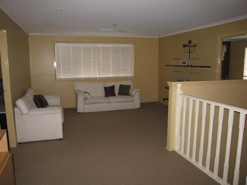 West Hoxton NSW 2171