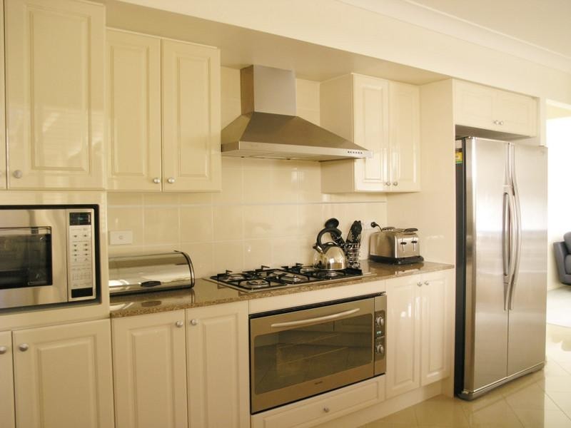 West Hoxton NSW 2171