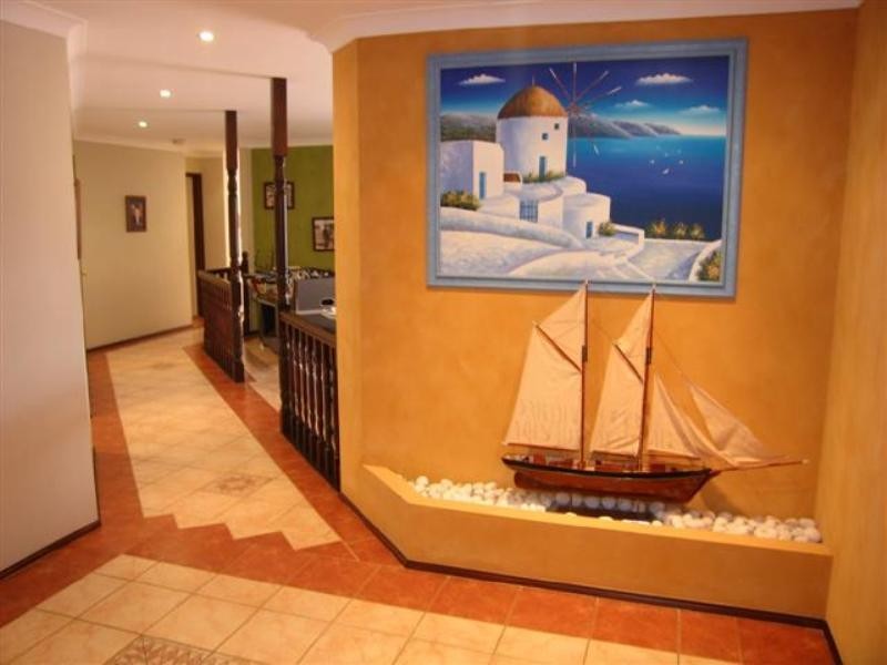 West Hoxton NSW 2171