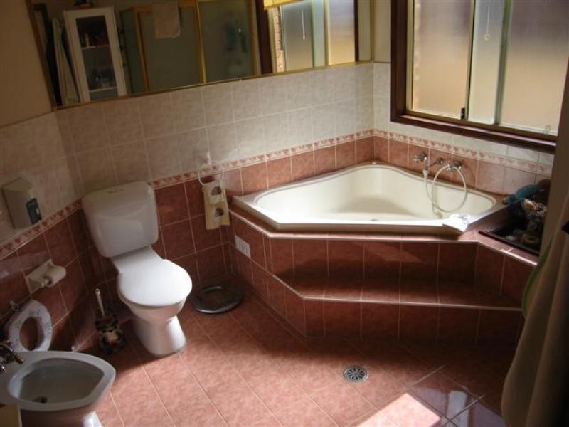 West Hoxton NSW 2171