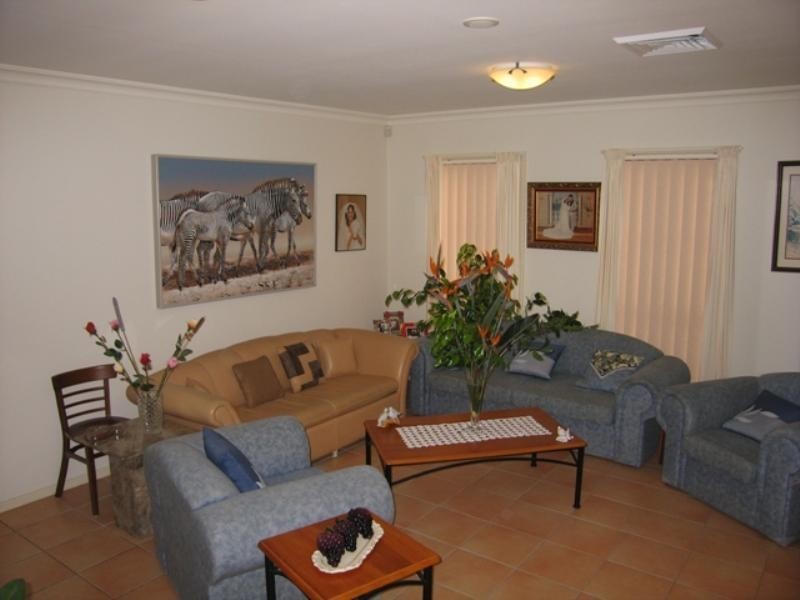 West Hoxton NSW 2171