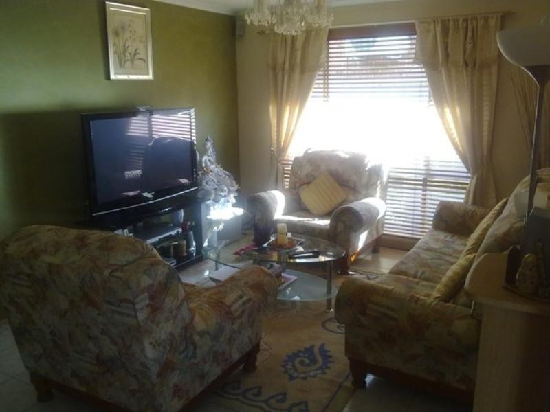 Hoxton Park NSW 2171