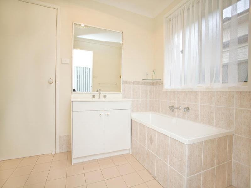 Hoxton Park NSW 2171