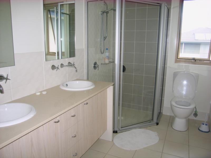 West Hoxton NSW 2171