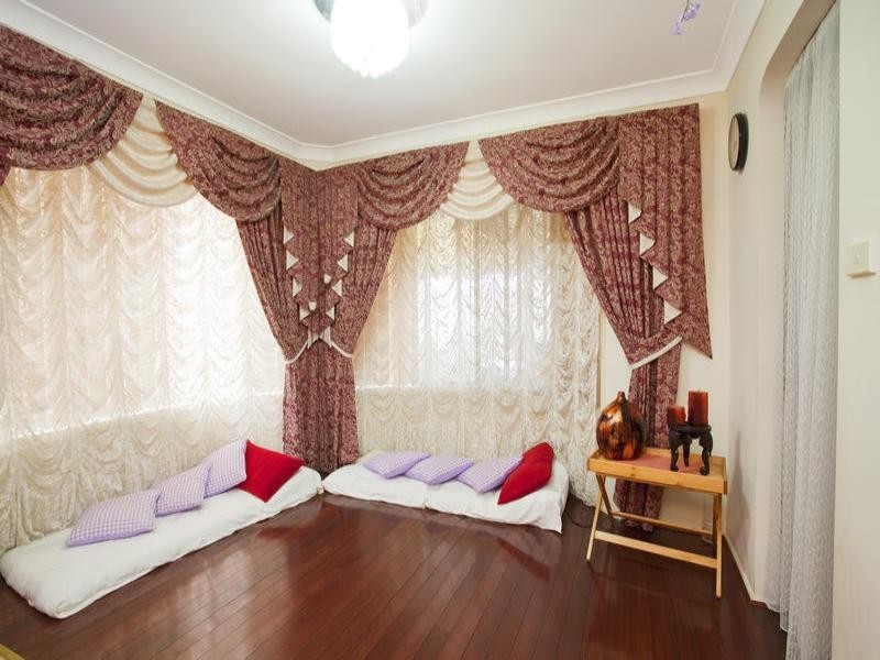 West Hoxton NSW 2171