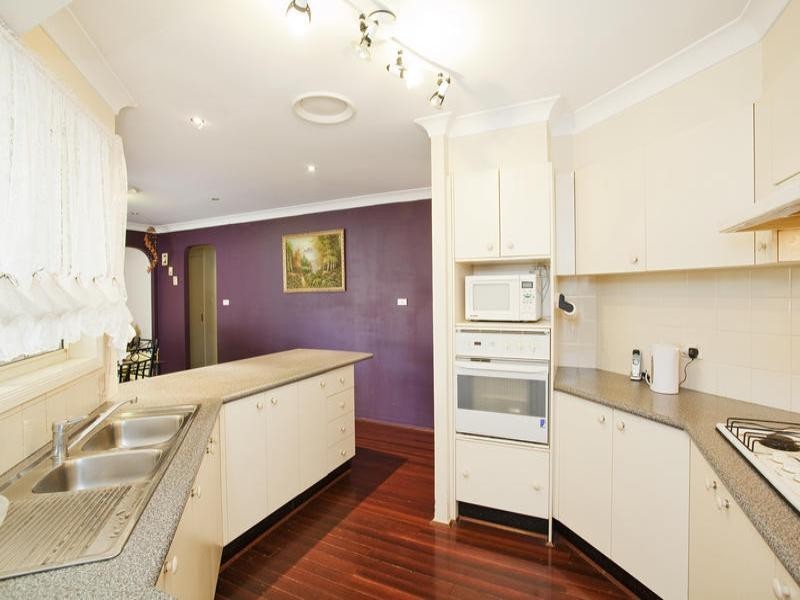 West Hoxton NSW 2171