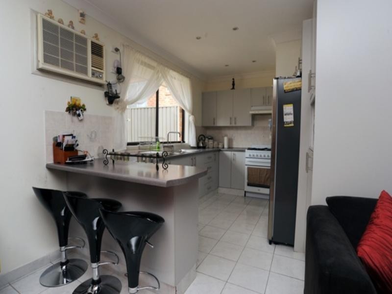 Edensor Park NSW 2176