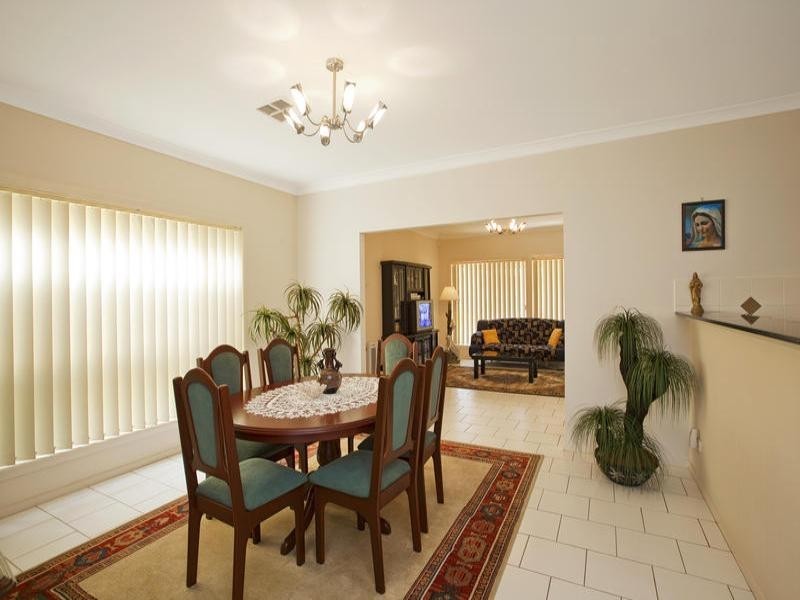 West Hoxton NSW 2171