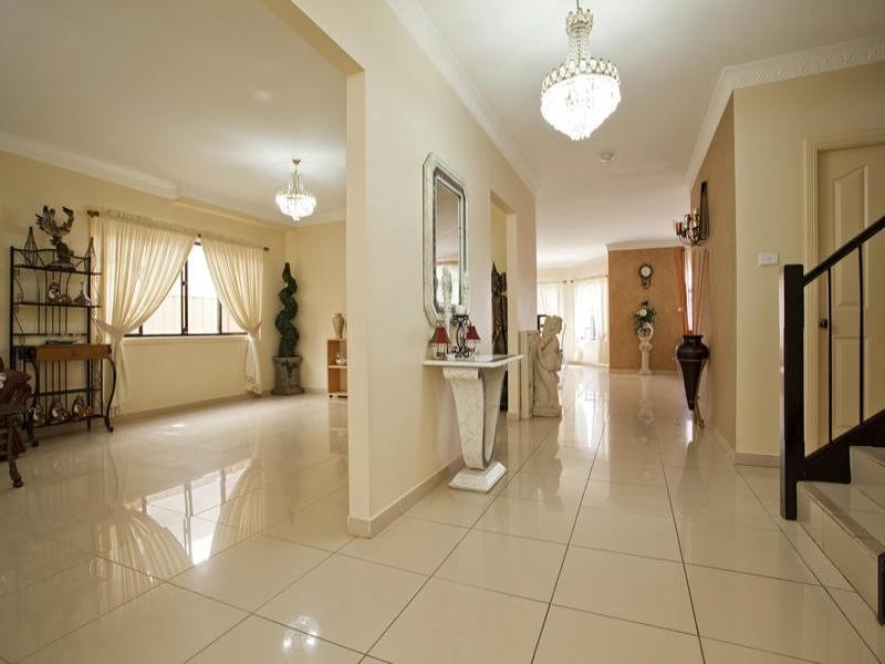 West Hoxton NSW 2171