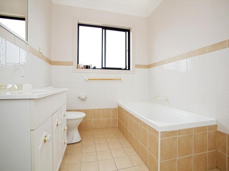 West Hoxton NSW 2171