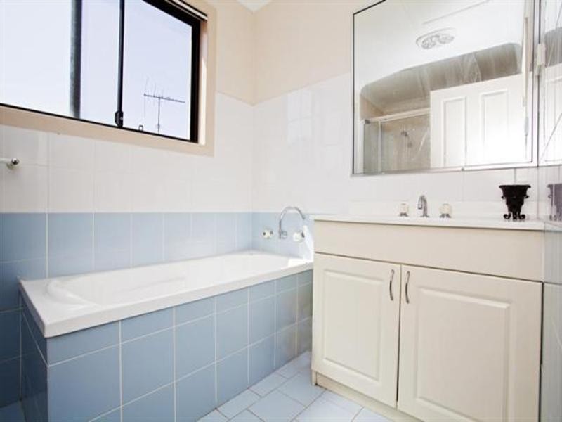 West Hoxton NSW 2171