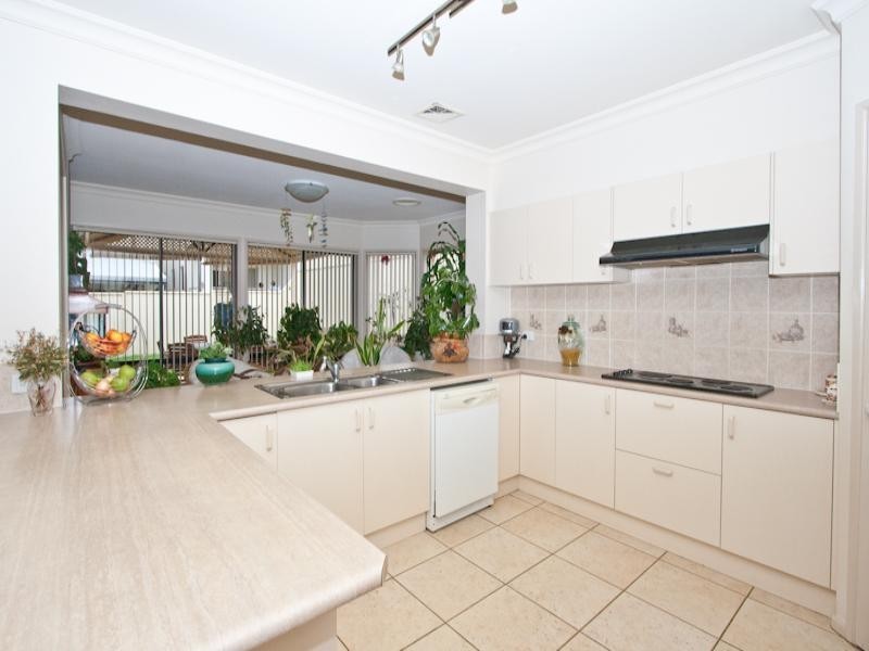 West Hoxton NSW 2171