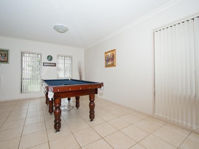 West Hoxton NSW 2171