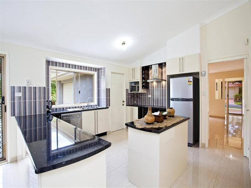 West Hoxton NSW 2171