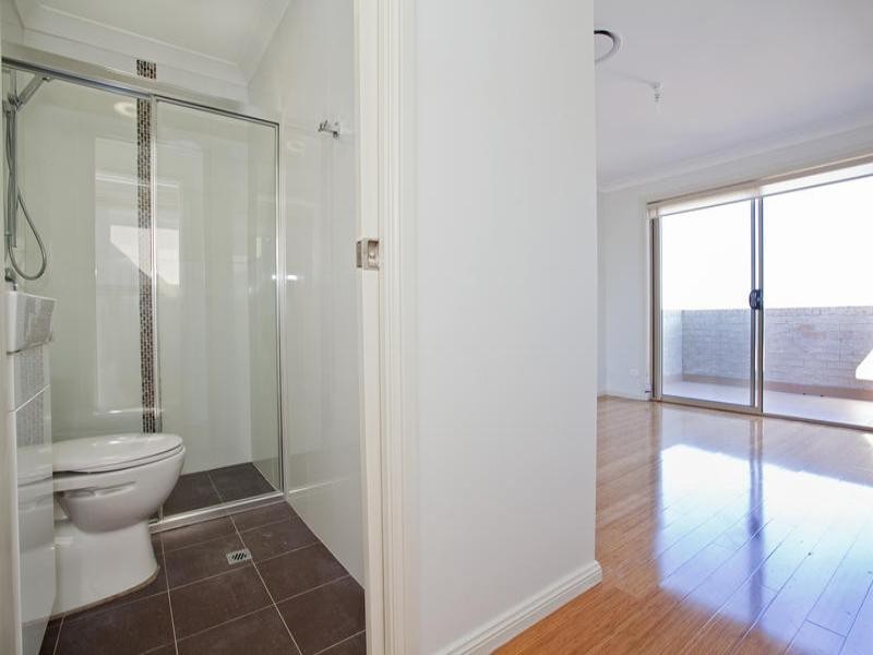 Fairfield NSW 2165