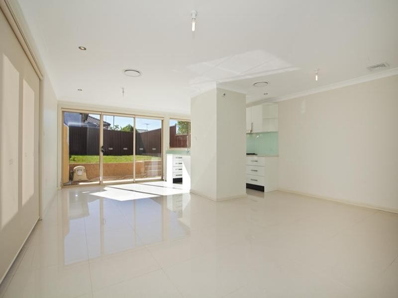 Fairfield NSW 2165
