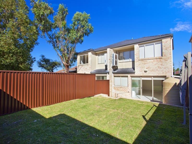 Fairfield NSW 2165