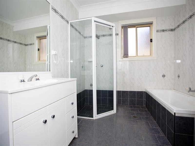 West Hoxton NSW 2171