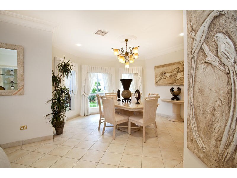 West Hoxton NSW 2171