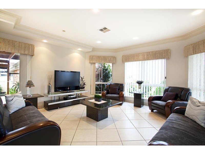 West Hoxton NSW 2171