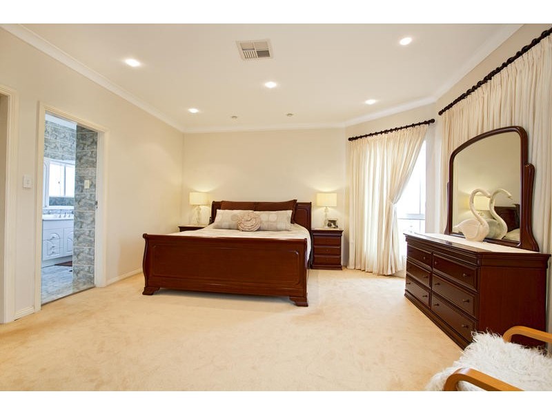 West Hoxton NSW 2171