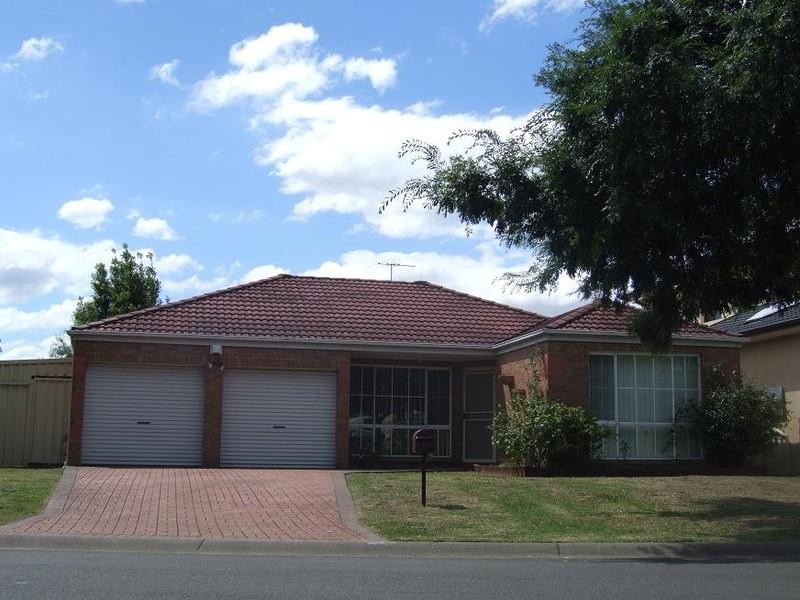 6 Archer Way, West Hoxton NSW 2171