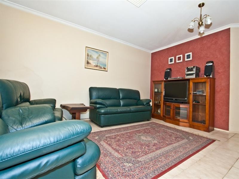 West Hoxton NSW 2171