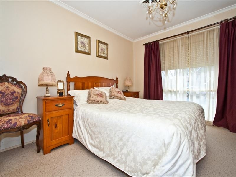 West Hoxton NSW 2171