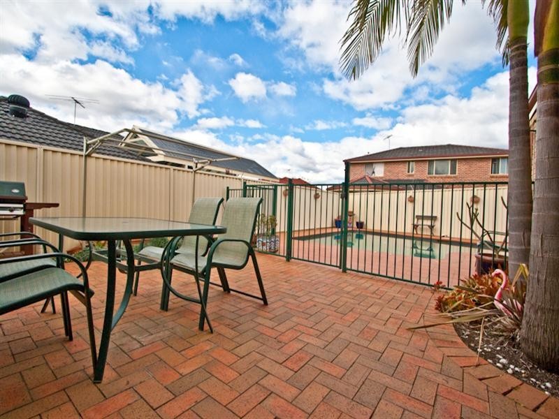 West Hoxton NSW 2171