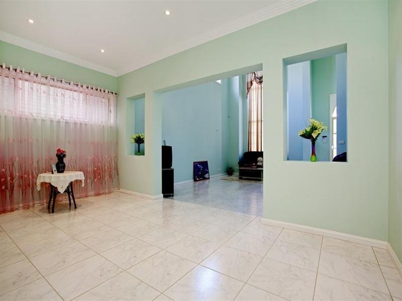 West Hoxton NSW 2171