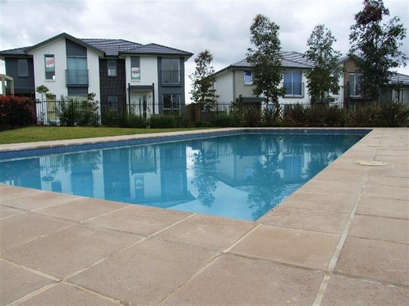 11 Treacy Avenue, Middleton Grange NSW 2171