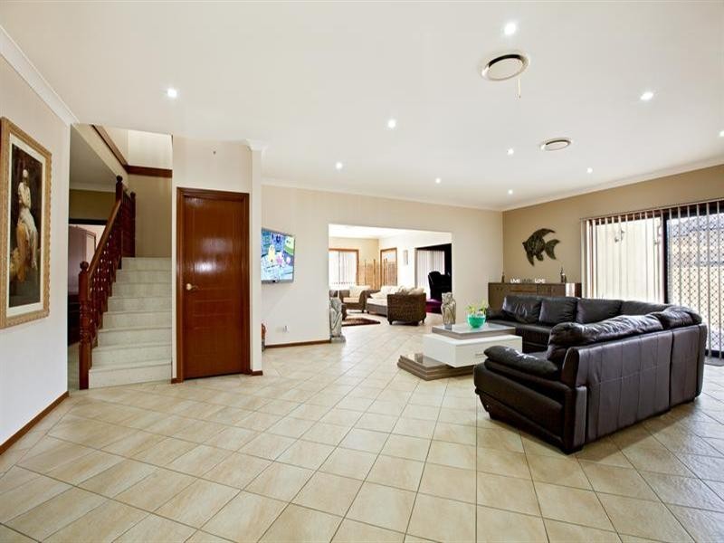 West Hoxton NSW 2171