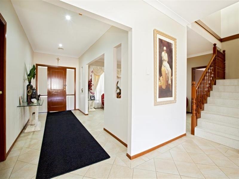 West Hoxton NSW 2171