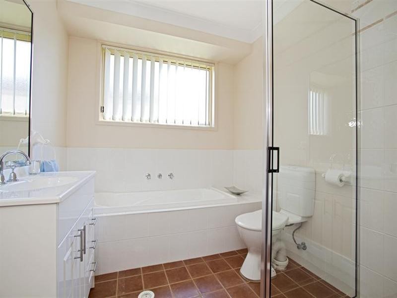 West Hoxton NSW 2171