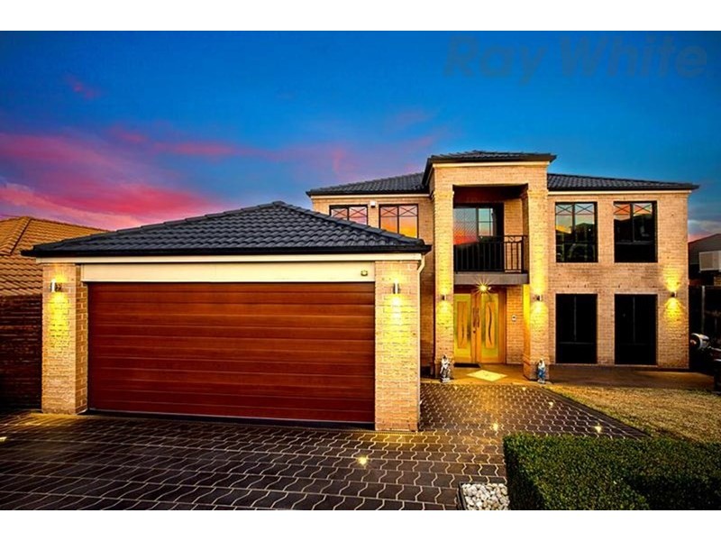 27 Carmichael Drive, West Hoxton NSW 2171