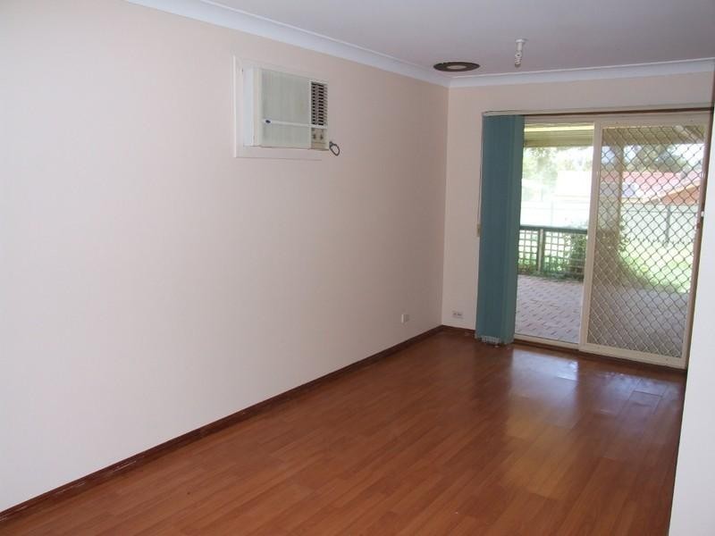 25 Charles Babbage Avenue, Currans Hill NSW 2567