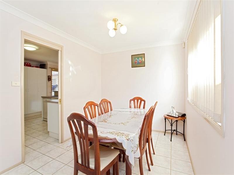 West Hoxton NSW 2171