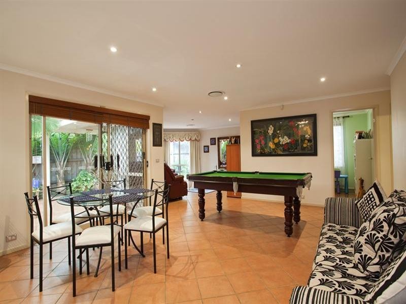 West Hoxton NSW 2171