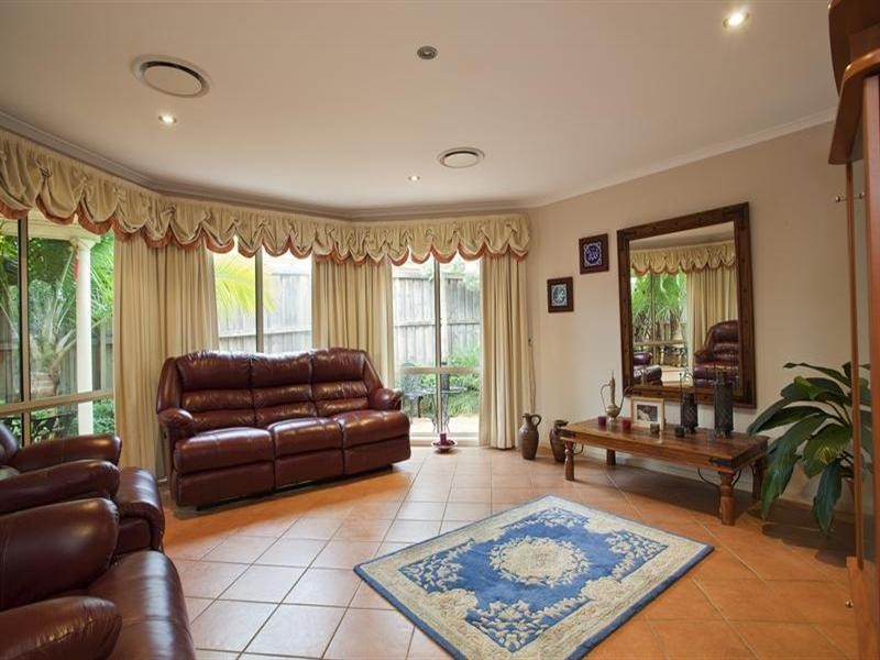 West Hoxton NSW 2171