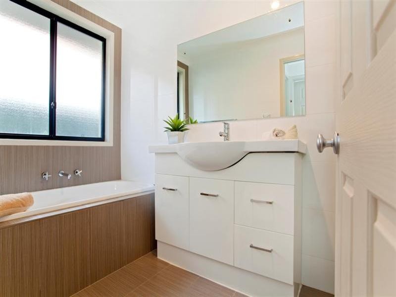 Hoxton Park NSW 2171