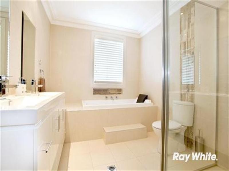 West Hoxton NSW 2171