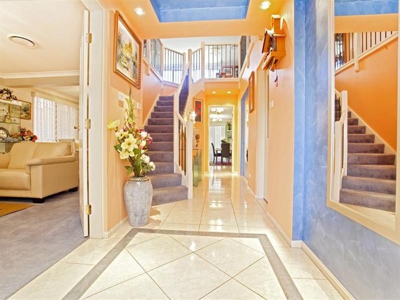 West Hoxton NSW 2171