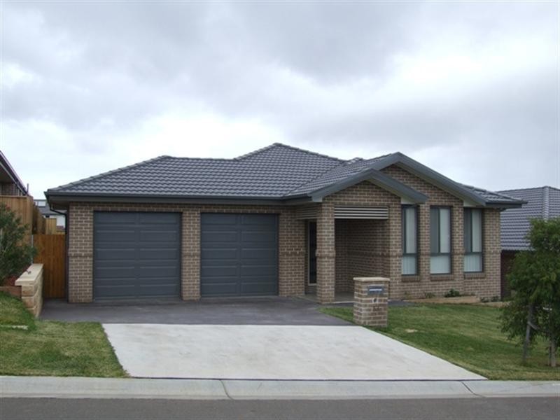 13 Stanley Avenue, Middleton Grange NSW 2171