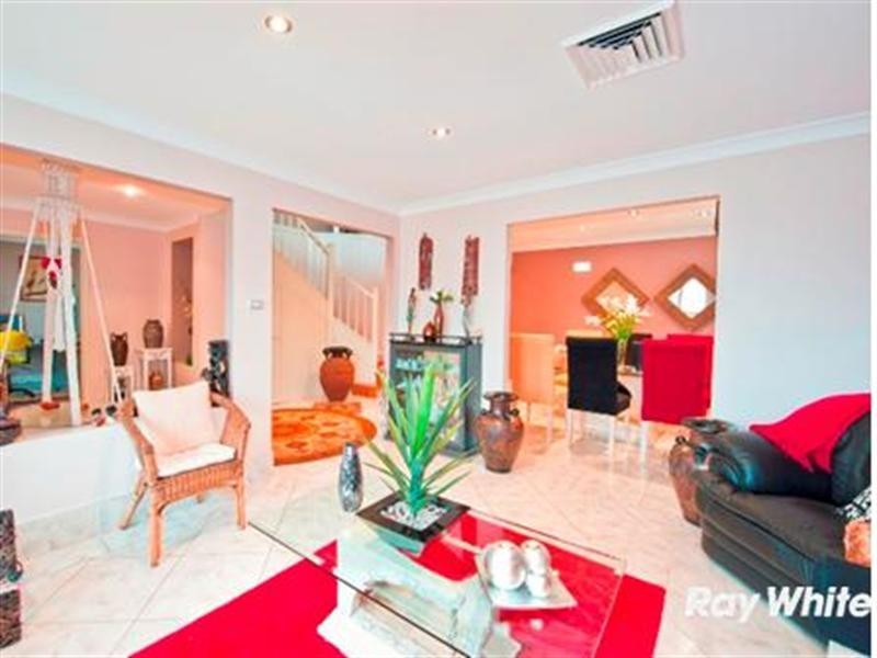 30 Kendall Drive, Casula NSW 2170